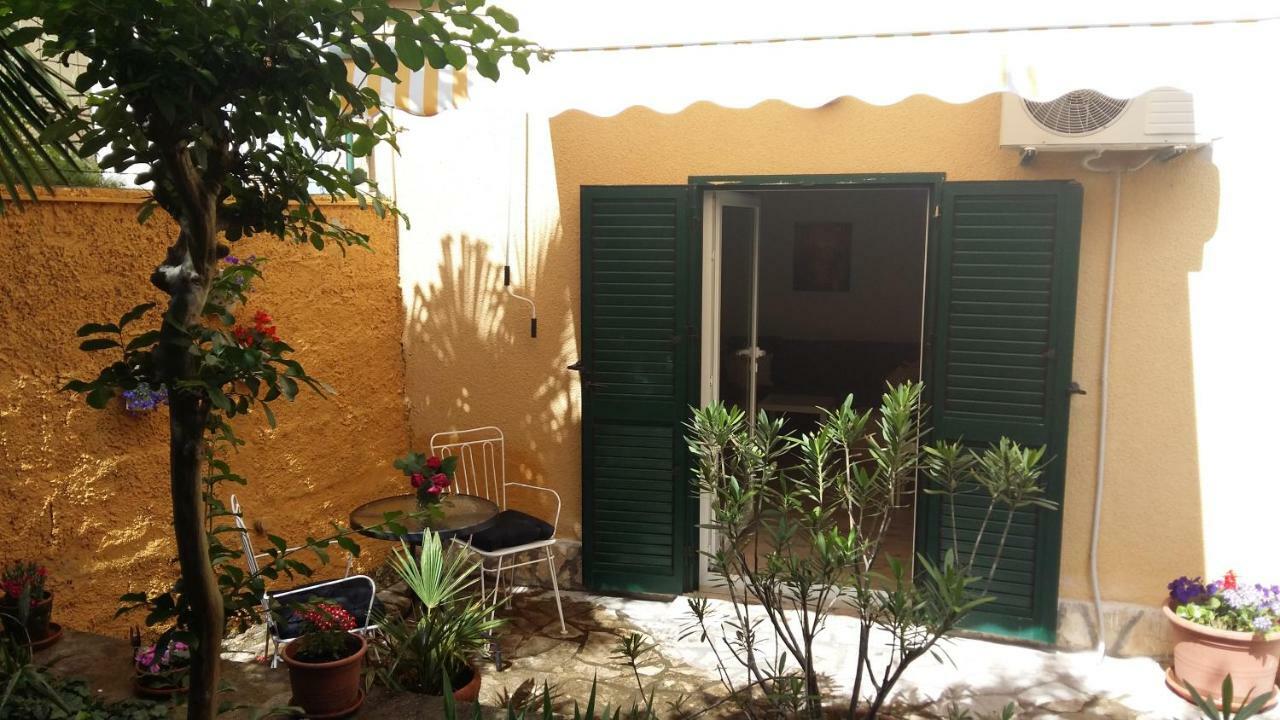 NAR Opatija center spacious 1 bedroom apt Buitenkant foto
